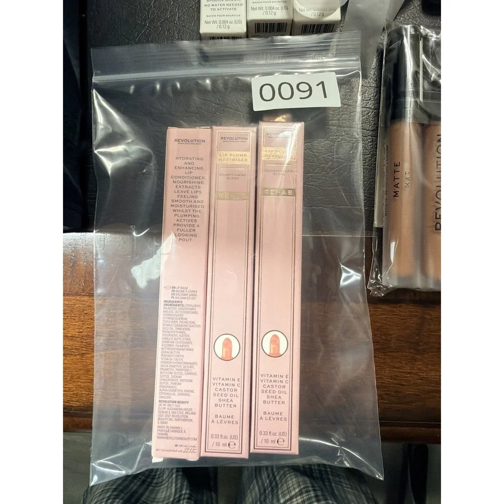 Revolution Make-Up Rehab Lip Plump Maximiser Set of 3 Conditioning Gloss NEW